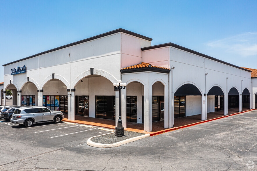 More Photos Of 9107 Marbach Rd, San Antonio Unknown For Lease