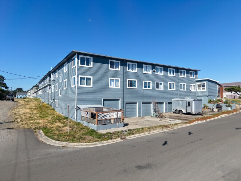 More Photos Of 754 SW Coast Hwy, Newport Hotel For Sale