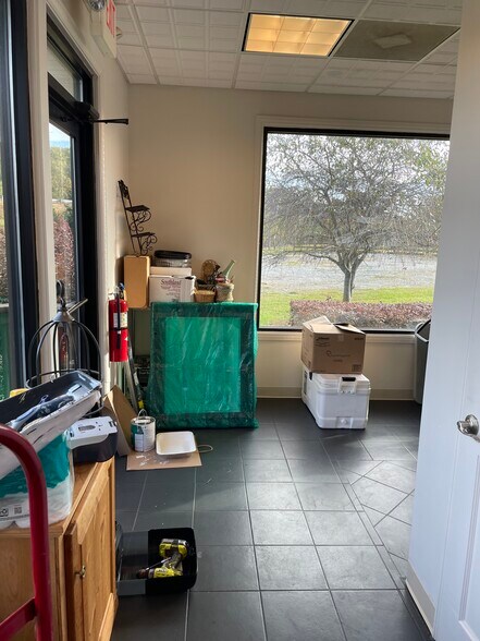 More Photos Of 386 Highway 82 S, Jefferson Restaurant For Sale