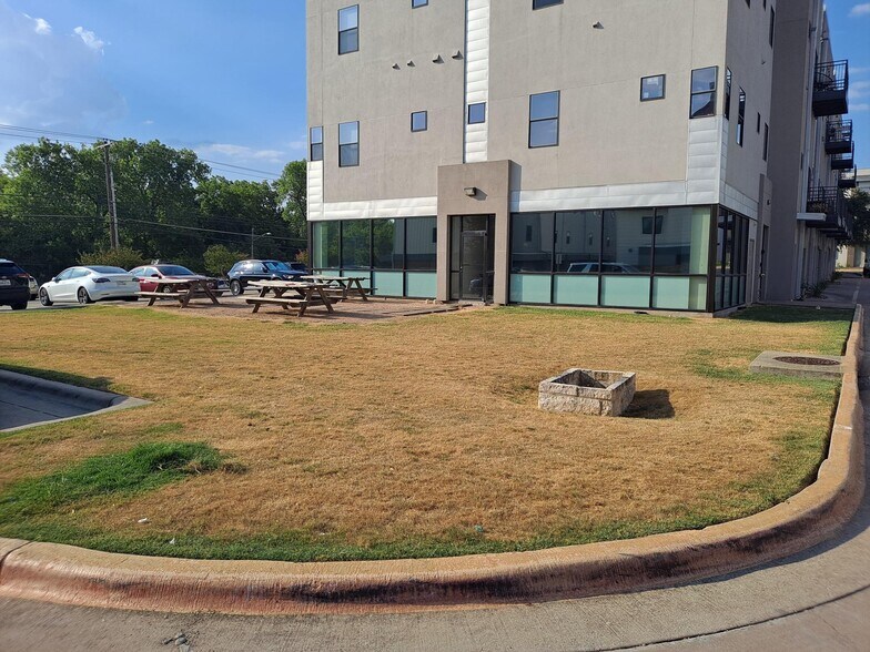 More Photos Of 6000 Congress #Courtyard ave, Austin Land For Sale