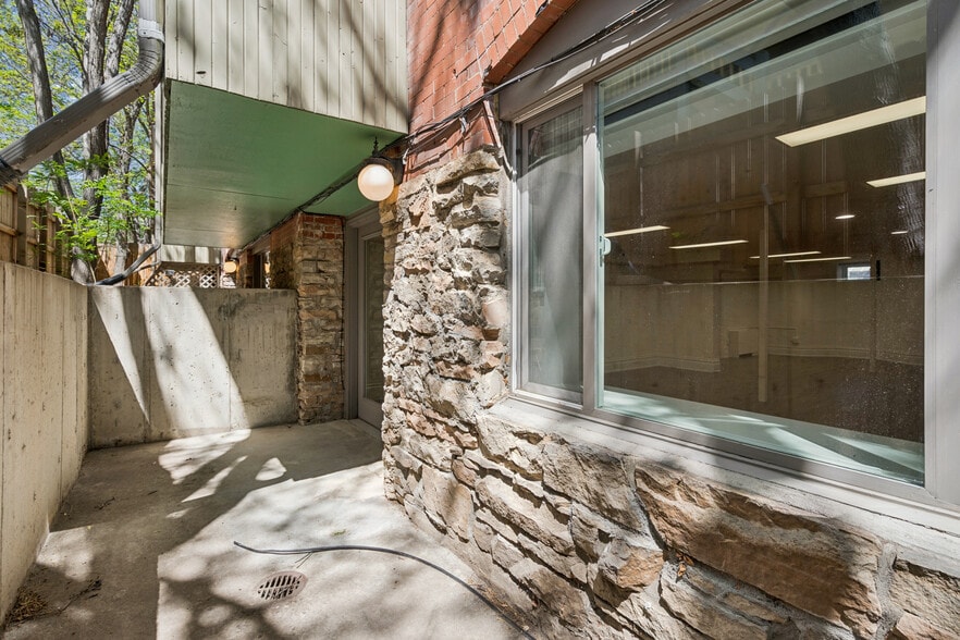 More Photos Of 2033 11th St, Boulder Office For Sale