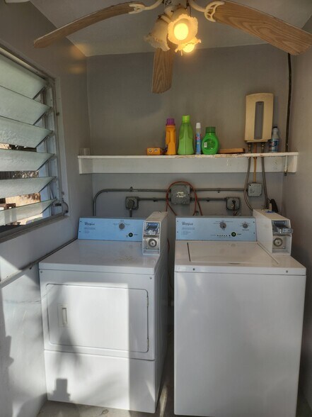 More Photos Of 726 N L St, Lake Worth Beach Specialty For Sale