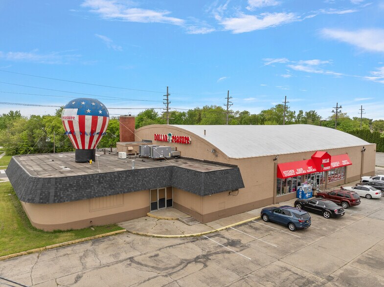 More Photos Of 2419 Lapeer Rd, Port Huron General Retail For Sale