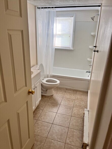 More Photos Of 3411 W Walnut St, Johnson City Apartments For Sale