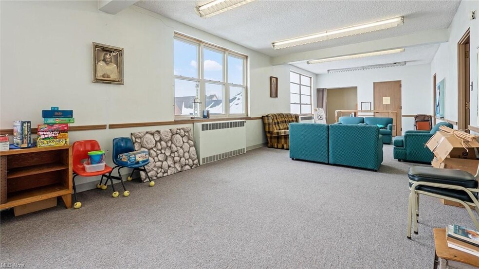 More Photos Of 130 N 7th St, Cambridge Religious Facility For Sale