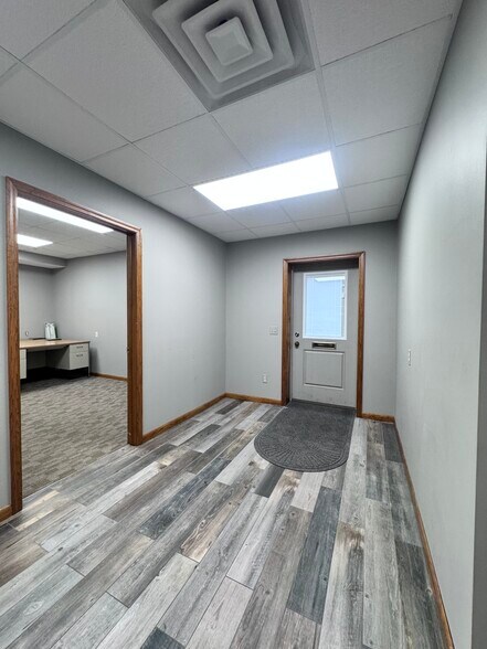 More Photos Of 217 N Randolph St, Macomb Office For Sale