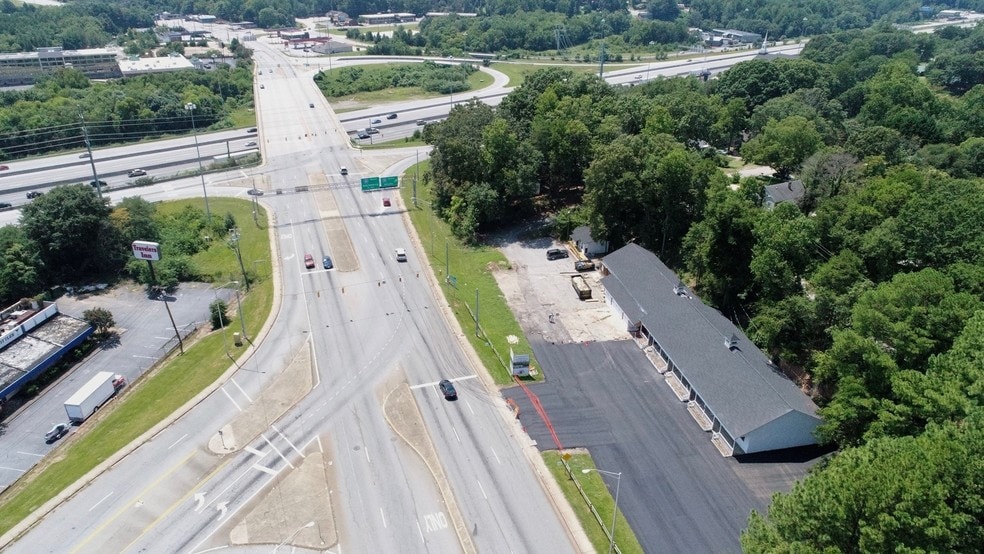 More Photos Of 3904-3914 Augusta Rd, Greenville General Retail For Sale