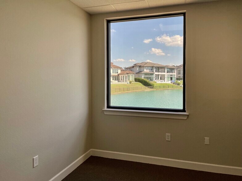 More Photos Of 5501 Cabrera Dr, Sugar Land Medical For Sale