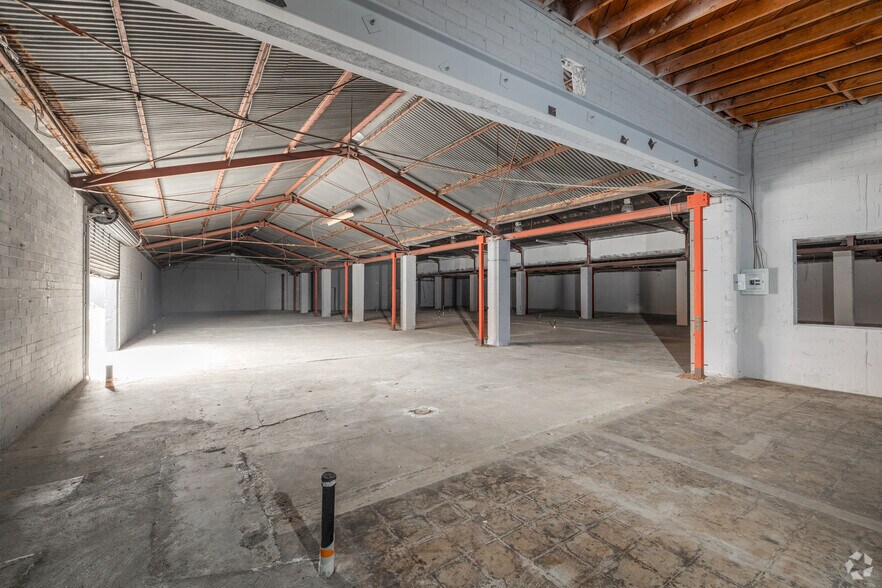 More Photos Of 728-730 W Esther St, Long Beach Warehouse For Sale