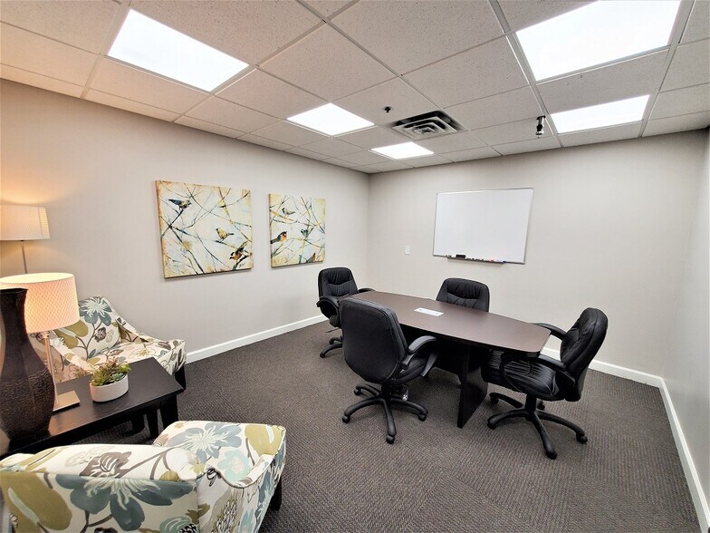 More Photos Of 6542 Regency Ln, Eden Prairie Office For Lease