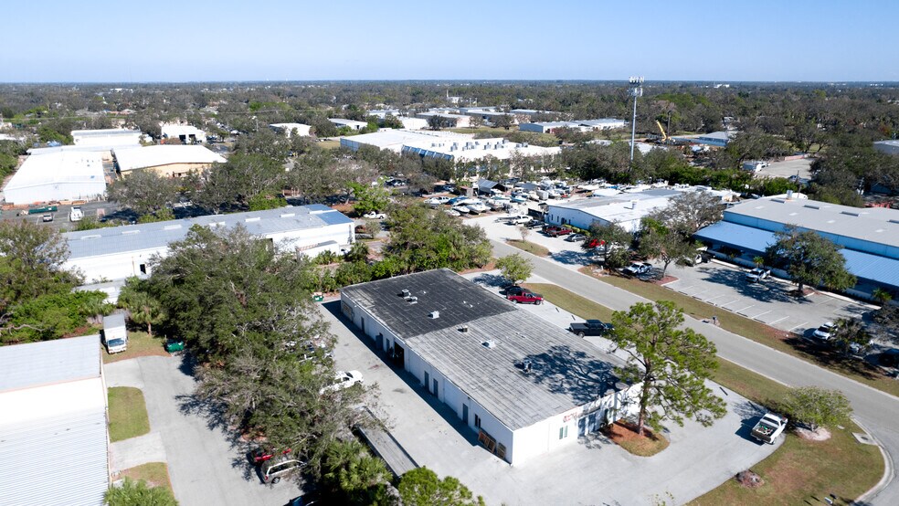 More Photos Of 3015 62nd Ave E, Bradenton Warehouse For Lease
