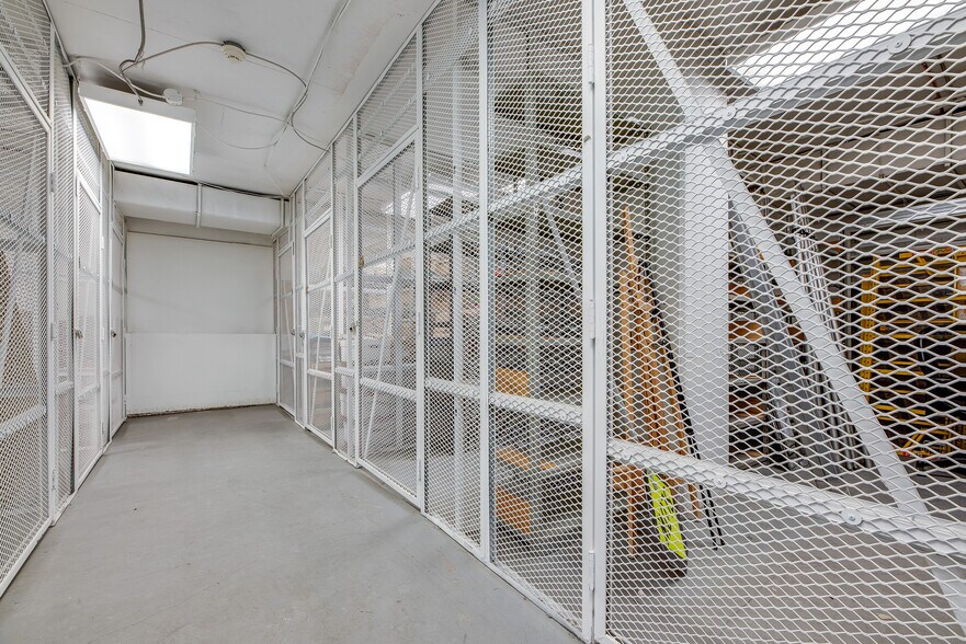 More Photos Of 141 Laurier Ave W, Ottawa Office For Lease