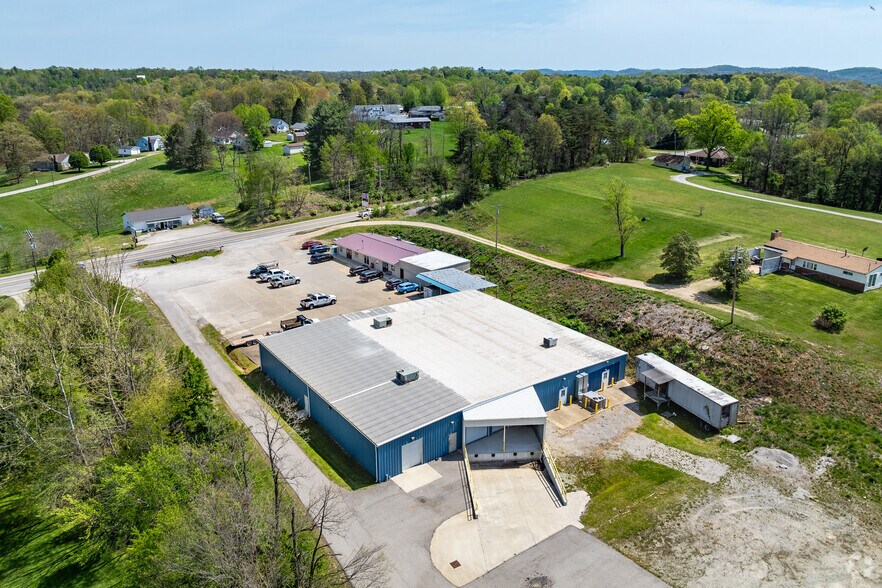 More Photos Of 3970 Staunton Tpke, Parkersburg Light Distribution For Lease