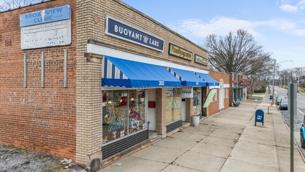 More Photos Of 2024-2032 W Schaaf Rd, Cleveland General Retail For Sale