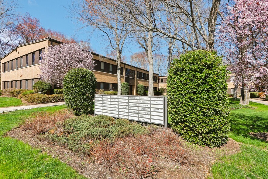 More Photos Of 12 Roszel Rd, Princeton Medical For Sale