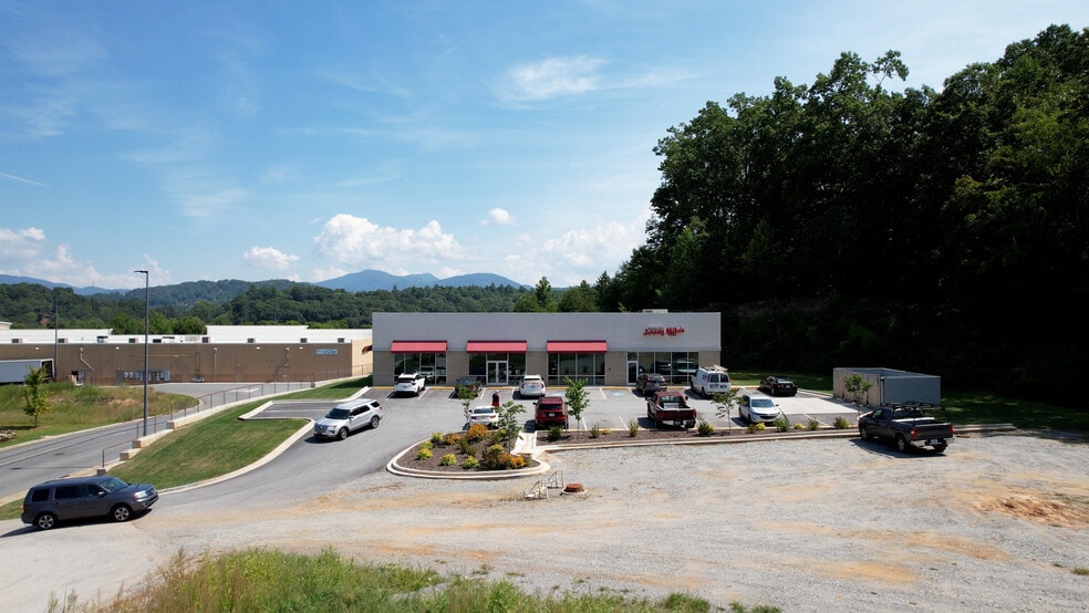 Primary Photo Of 31 Berry Blvd, Franklin Freestanding For Sale