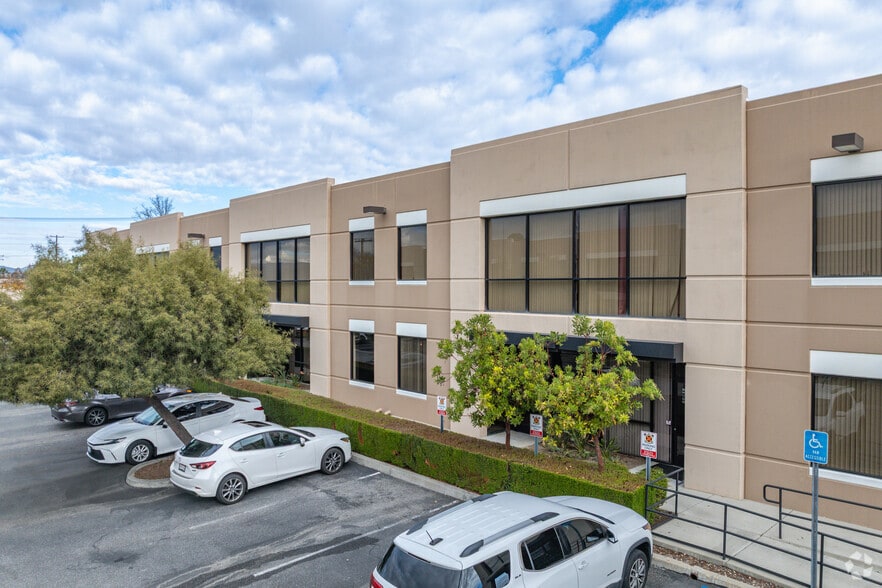 More Photos Of 41120 Elm St, Murrieta Research And Development For Lease