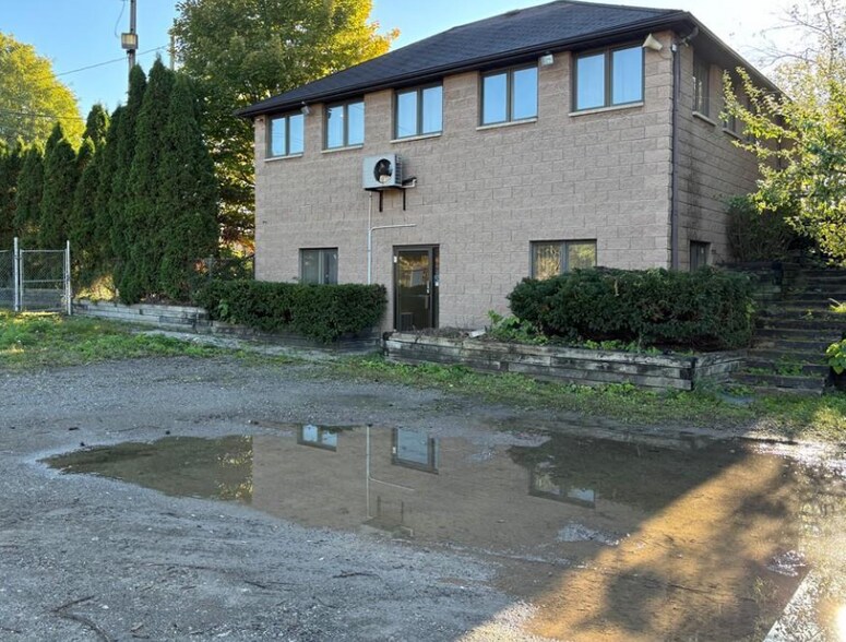 Primary Photo Of 1140 Waterdown Rd, Burlington Industrial For Sale