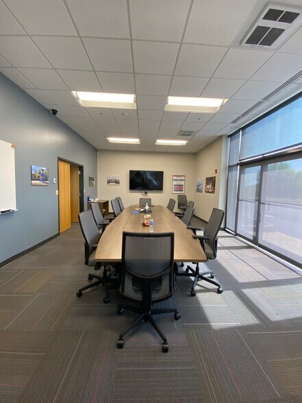 More Photos Of 1400 Lebanon Church Rd, Pittsburgh Unknown For Lease