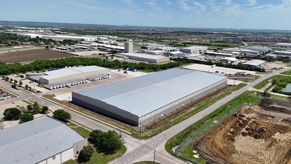 More Photos Of 901 S 2nd Ave, Mansfield Warehouse For Lease