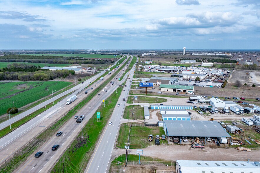 More Photos Of 4646 E Interstate 30, Rockwall Light Distribution For Sale