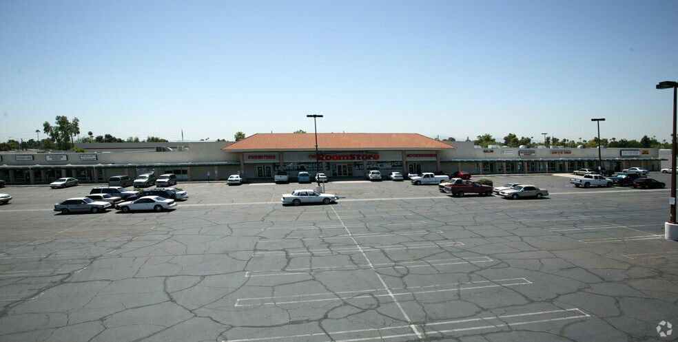 More Photos Of 3515-3559 W Northern Ave, Phoenix General Retail For Lease