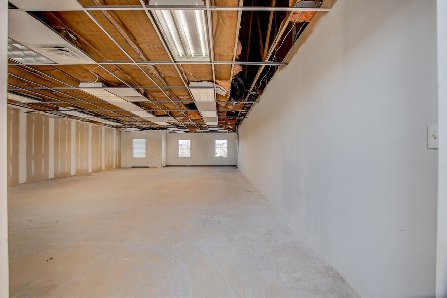 More Photos Of 860 NW Washington Blvd, Hamilton Medical For Lease