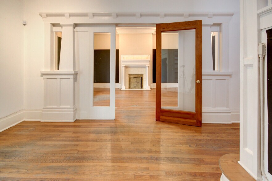 More Photos Of 239 Westheimer Rd, Houston Office Residential For Sale