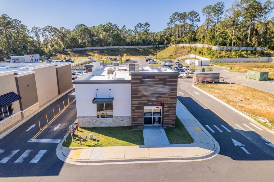 More Photos Of 2320 NE Capital Cir, Tallahassee Restaurant For Lease