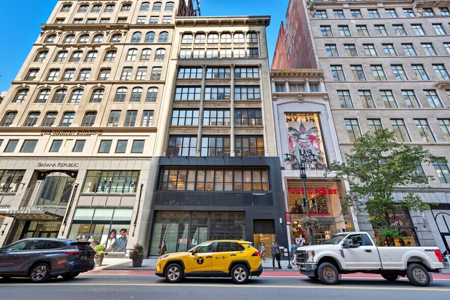 More Photos Of 15 W 34th St, New York Office For Lease