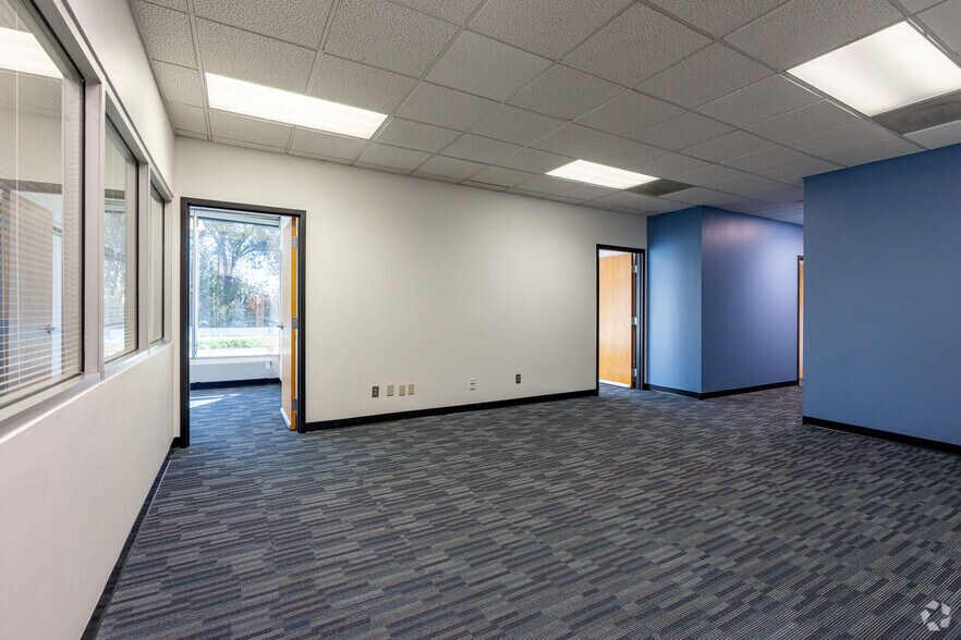 More Photos Of 3630 Sinton Rd, Colorado Springs Office For Lease