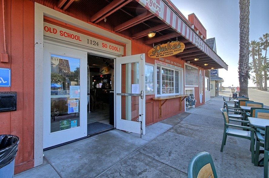 More Photos Of 1124-1140 S Seaward Ave, Ventura General Retail For Sale
