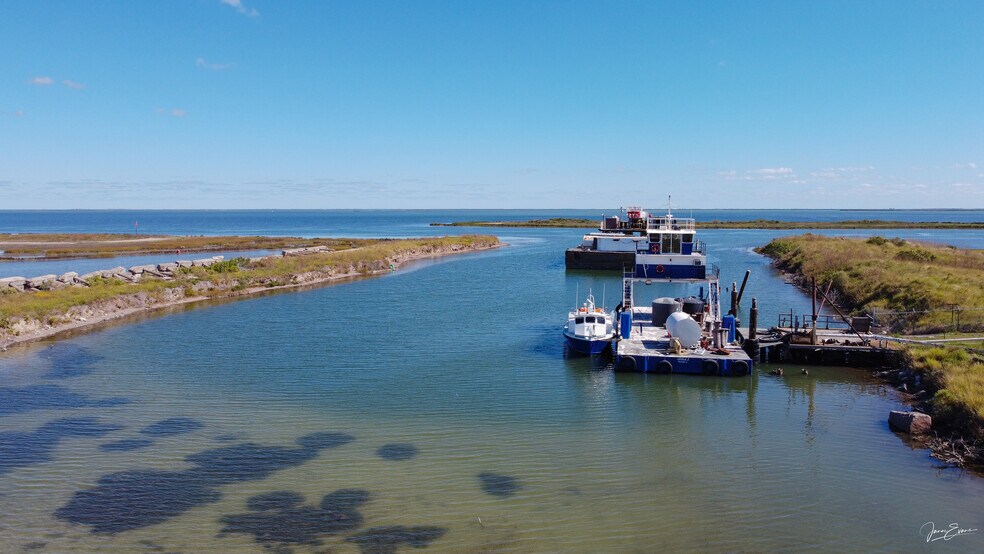 More Photos Of 1603 N State Highway 35, Aransas Pass Chemical Oil Refinery For Sale