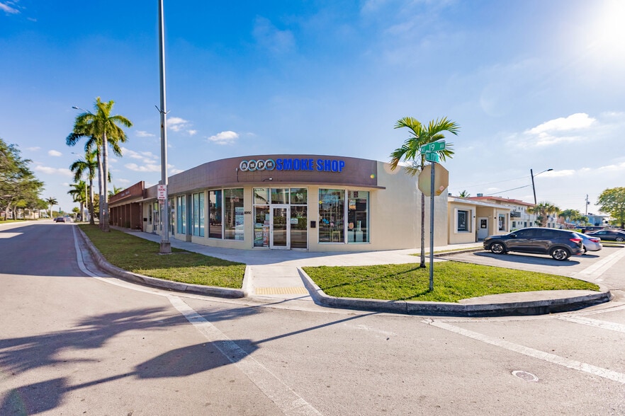 More Photos Of 16978-16990 NE 19th Ave, North Miami Beach Storefront Retail Office For Lease