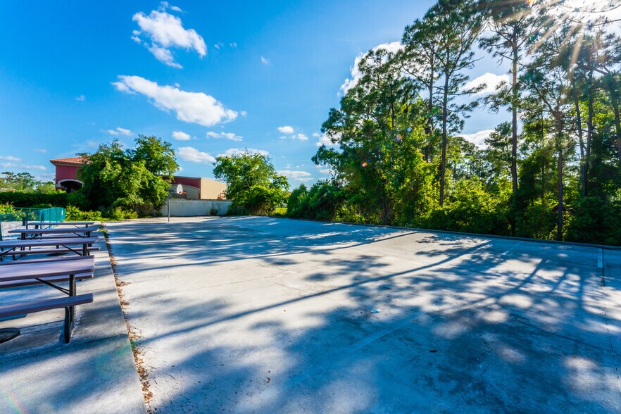 More Photos Of 1850 Clyde Morris Blvd, Daytona Beach Office For Sale