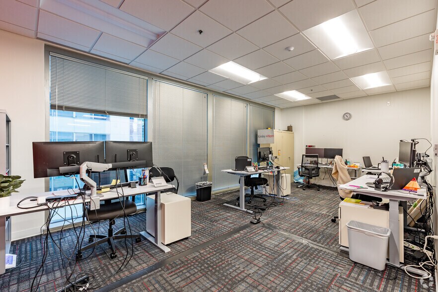 Photo of 9th Floor Ste 950N & 9580N