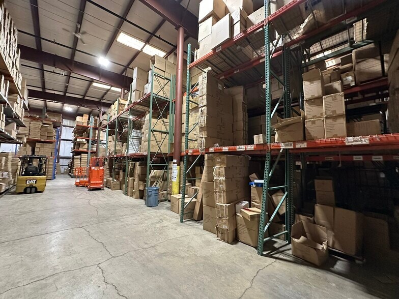 More Photos Of 2335 Union Rd, Cheektowaga Distribution For Sale