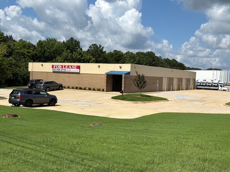 More Photos Of 220 W Oxmoor Rd, Birmingham Light Distribution For Lease