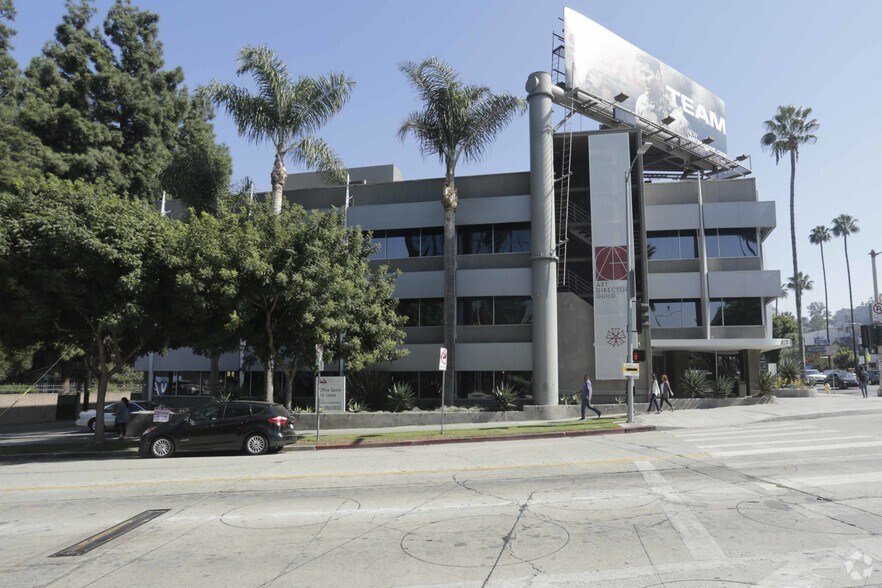 More Photos Of 11969 Ventura Blvd, Studio City Loft Creative Space For Lease