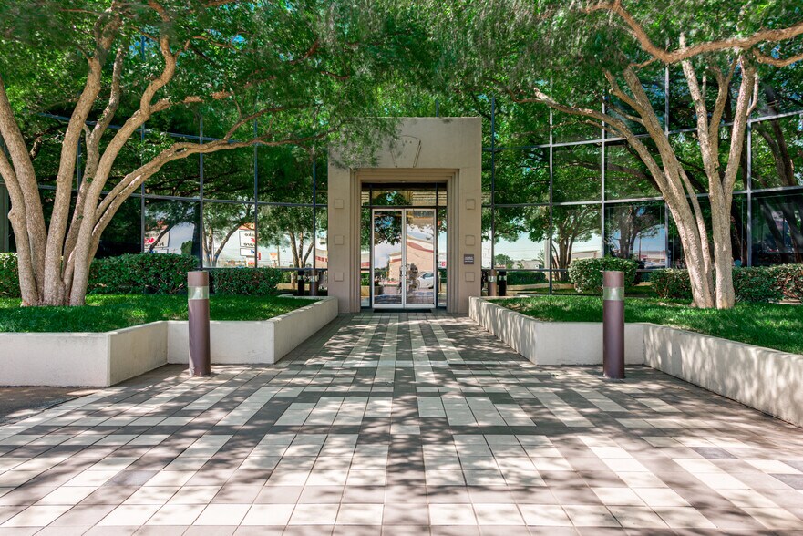 More Photos Of 1030 Andrews Hwy, Midland Office For Lease