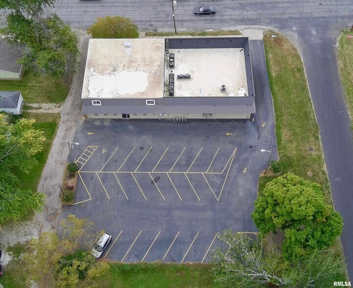 More Photos Of 3526 N California Ave, Peoria Office For Sale