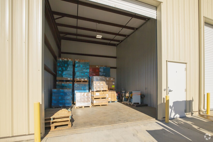 More Photos Of 4395 Business Dr, Cameron Park Self Storage For Sale