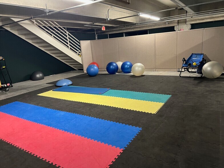 More Photos Of 200 14th Ave E, Sartell Office For Sale