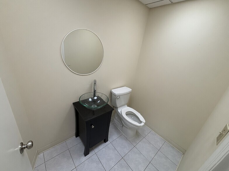 More Photos Of 259 Kinderkamack Rd, Westwood Office Residential For Lease