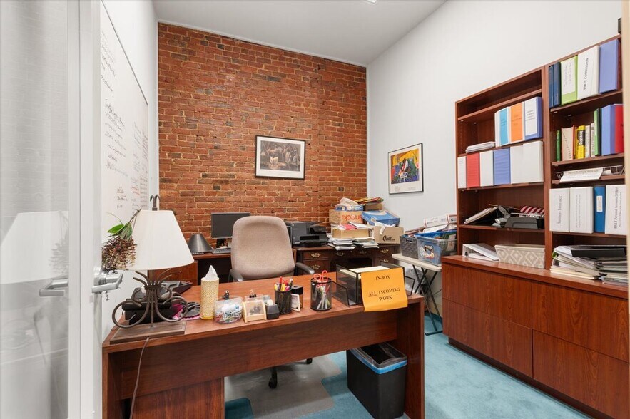 More Photos Of 206 W Broad St, Richmond Office Residential For Lease