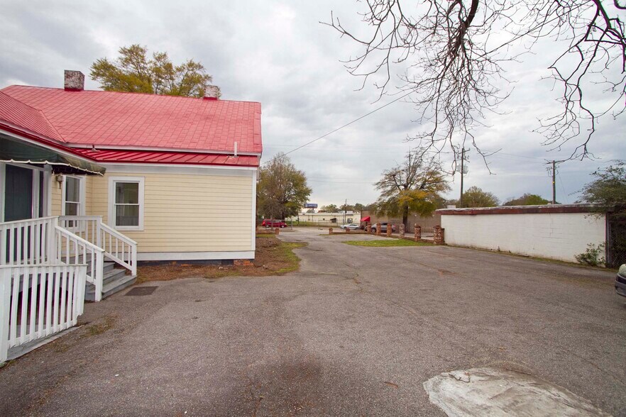 More Photos Of 1112 Price Ave, Columbia Office For Sale