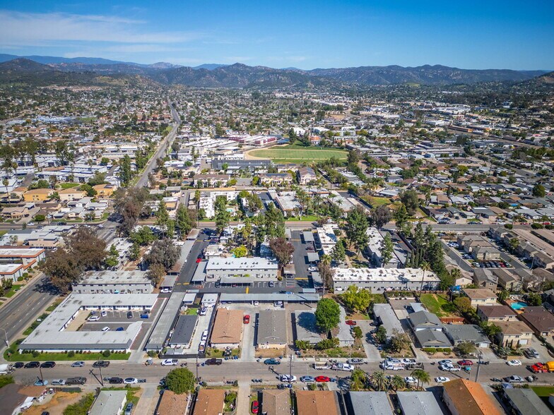 More Photos Of 725 N Fig St, Escondido Apartments For Sale