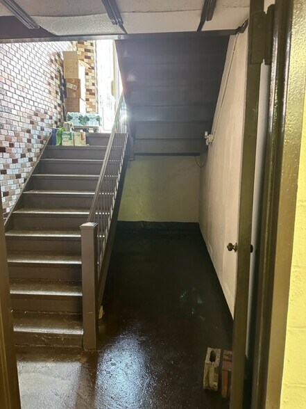 More Photos Of 60 Claremont Pl, Mount Vernon Light Distribution For Lease