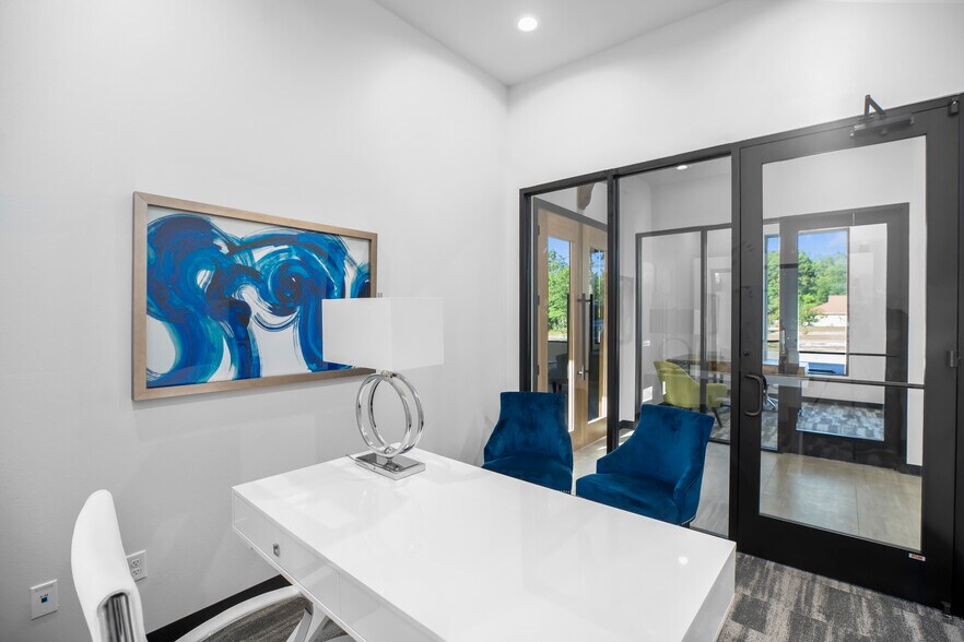 More Photos Of 2001 Tulane Dr, Lufkin Medical For Sale