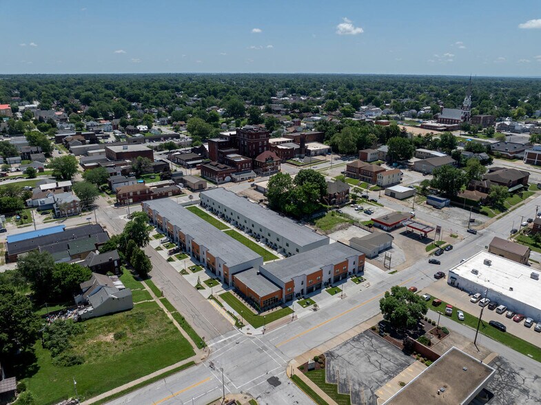 More Photos Of 201 S 8th St, Quincy Apartments For Sale